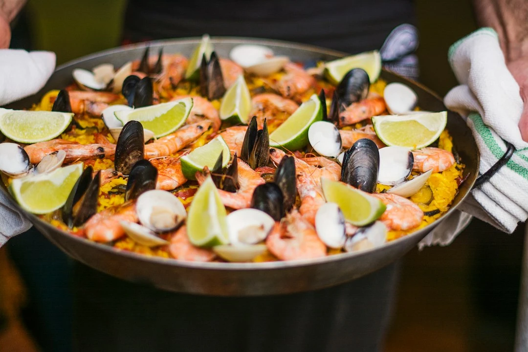 Ảnh paella truyền thống Tây Ban Nha tại Barcelona